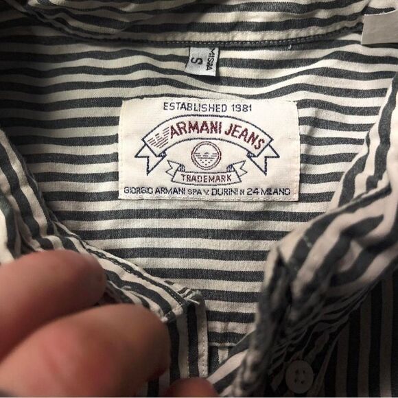 Vintage Armani Button-Up, Men’s Medium - Picture 2 of 3